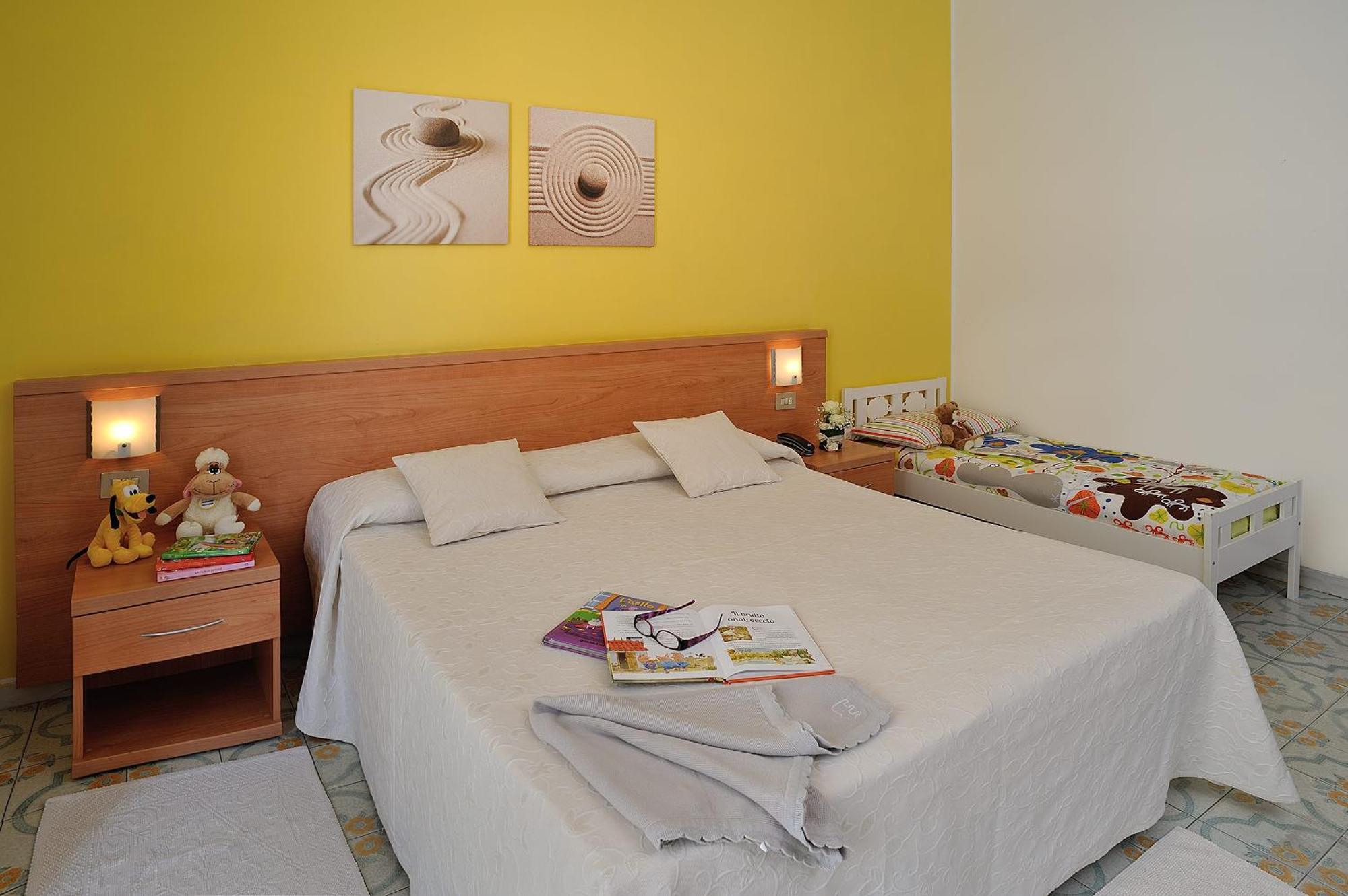 דיאנו מרינה Raffy Family & Bike Hotel חדר תמונה