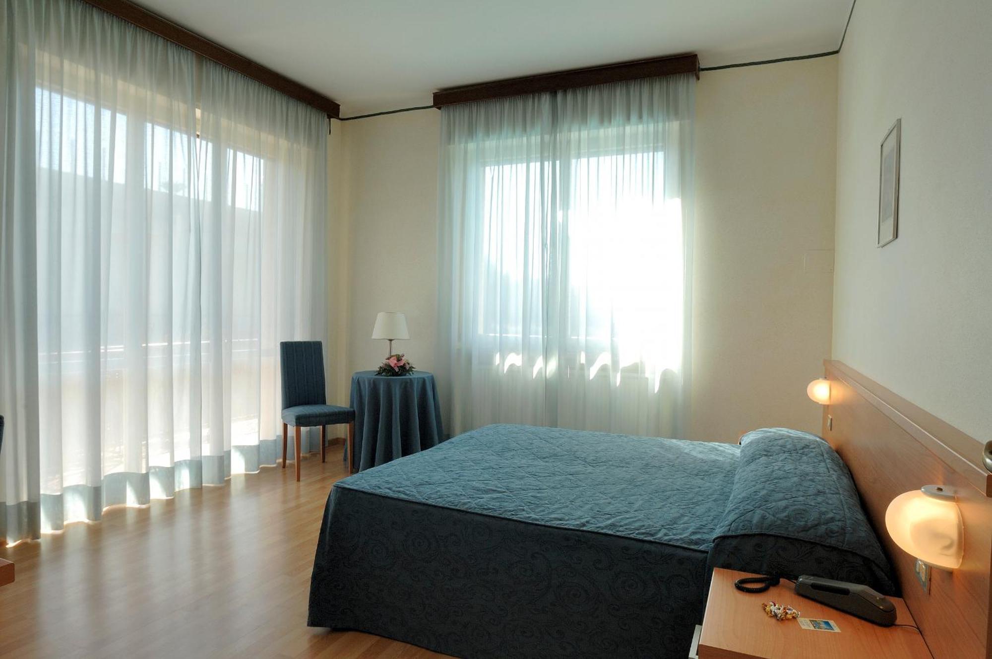 דיאנו מרינה Raffy Family & Bike Hotel חדר תמונה