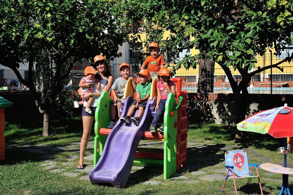 דיאנו מרינה Raffy Family & Bike Hotel מראה חיצוני תמונה