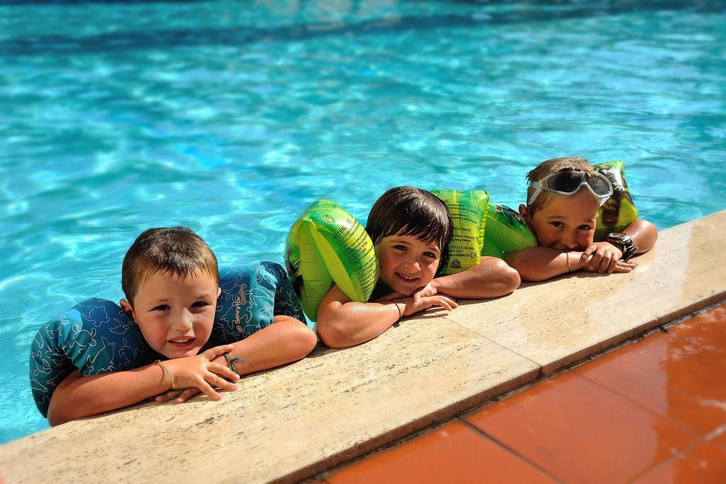 דיאנו מרינה Raffy Family & Bike Hotel מראה חיצוני תמונה