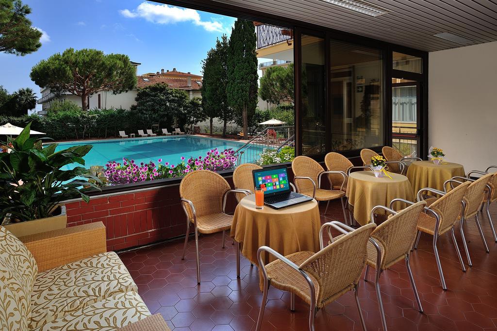 דיאנו מרינה Raffy Family & Bike Hotel מראה חיצוני תמונה